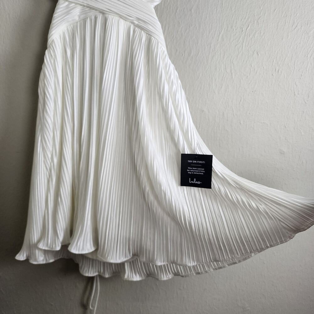 Lulus Captivating Delight White Plisse Satin Mini Dress - Lace-Up Bridal NWT M - Picture 8 of 14